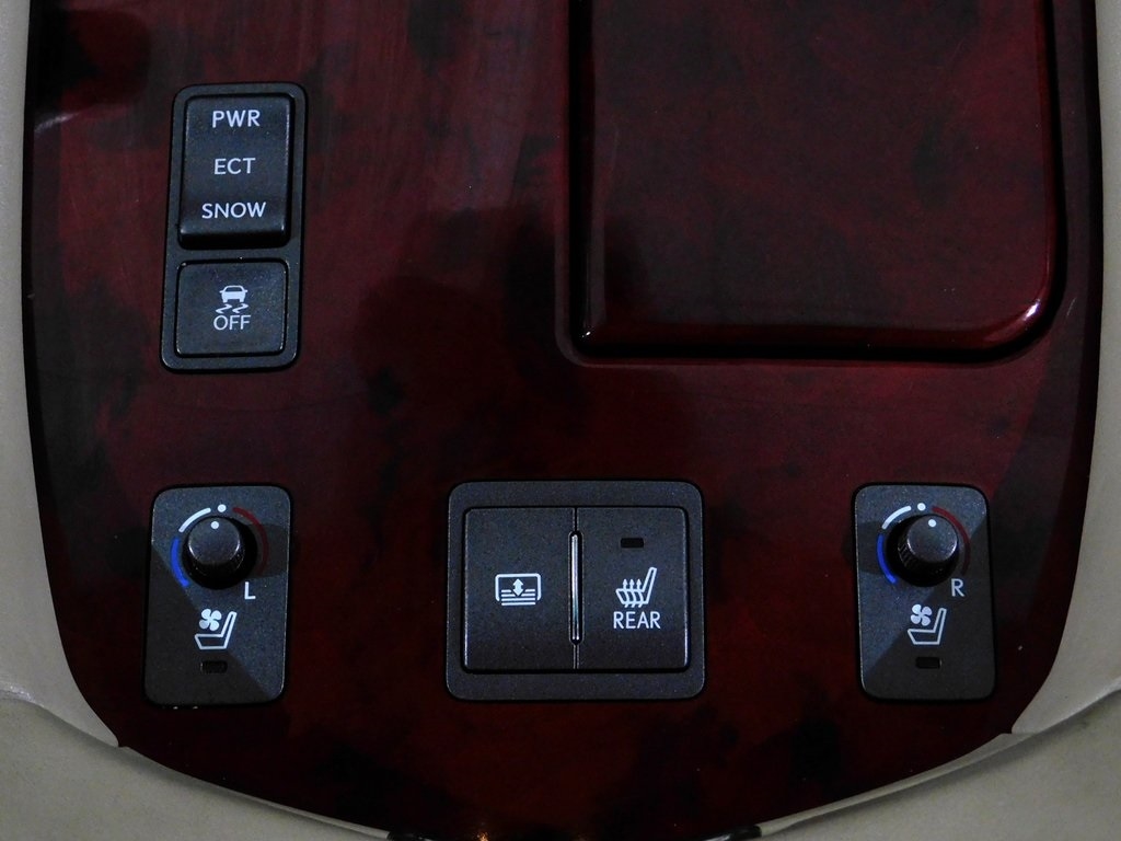 Lexus LS 460 Luxury Sedan 2008