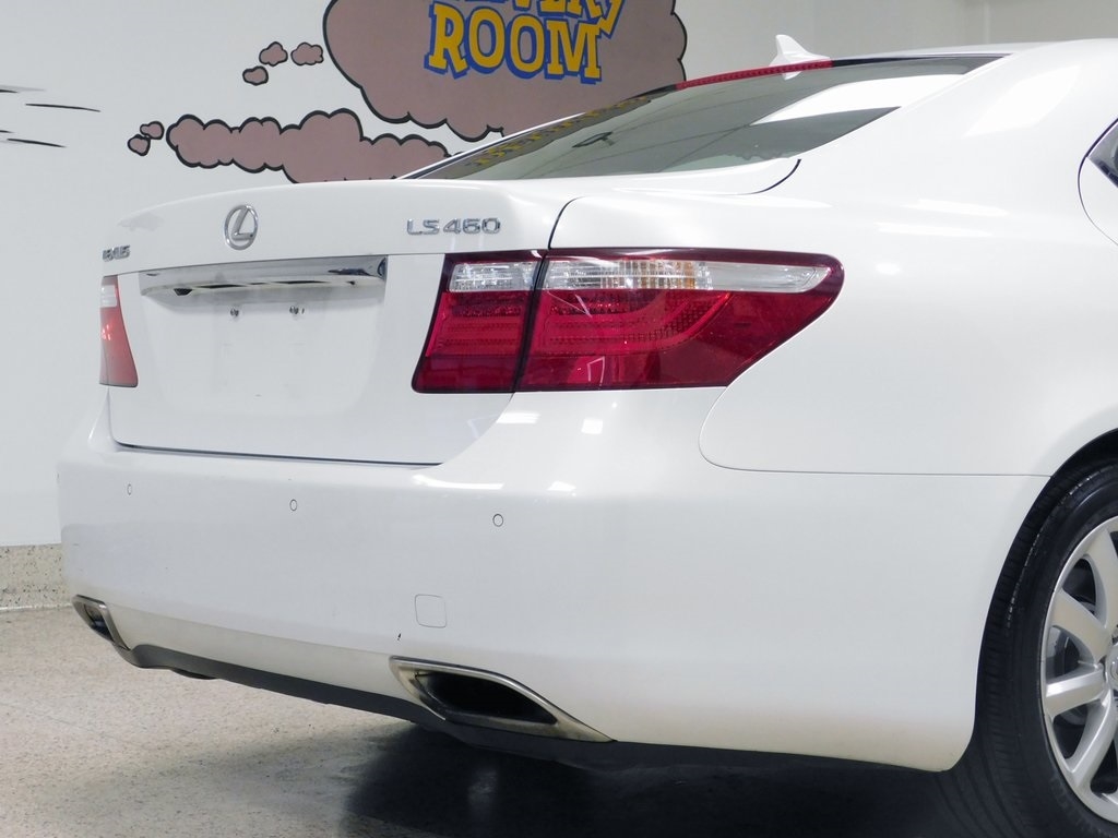 Lexus LS 460 Luxury Sedan 2008