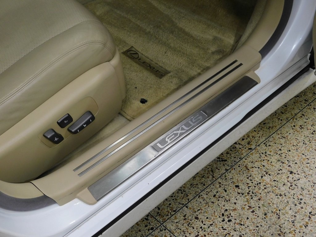 Lexus LS 460 Luxury Sedan 2008