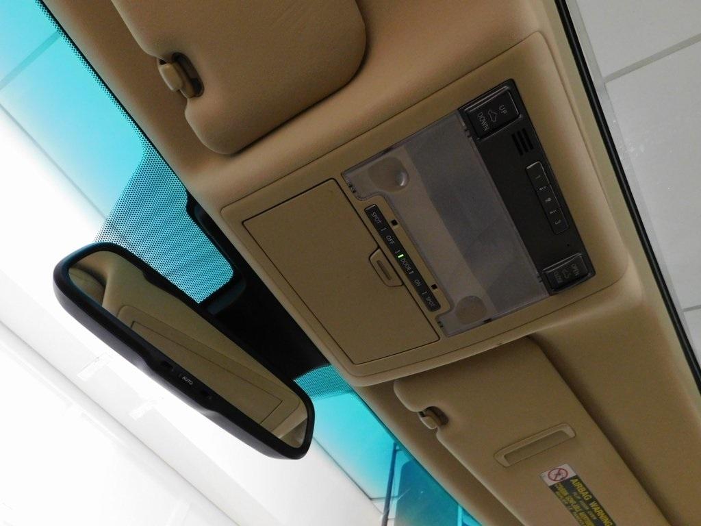 Lexus LS 460 Luxury Sedan 2008