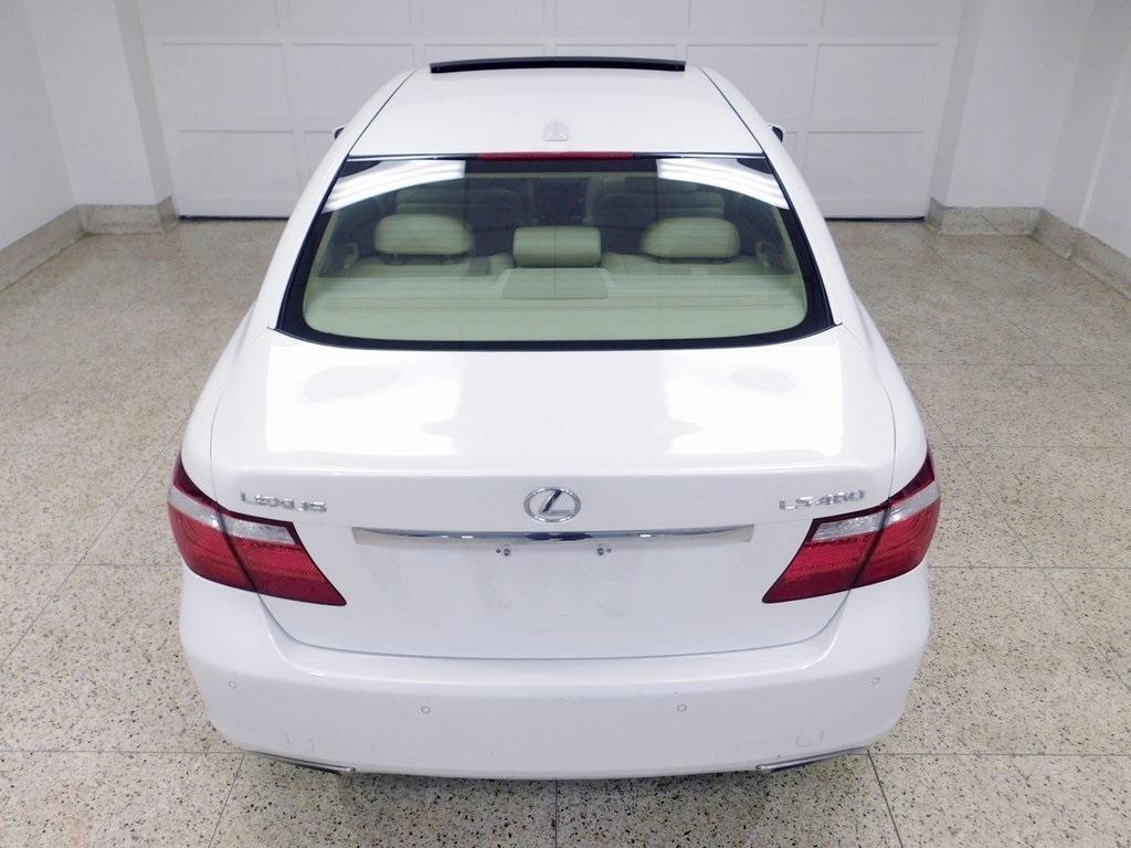 Lexus LS 460 Luxury Sedan 2008