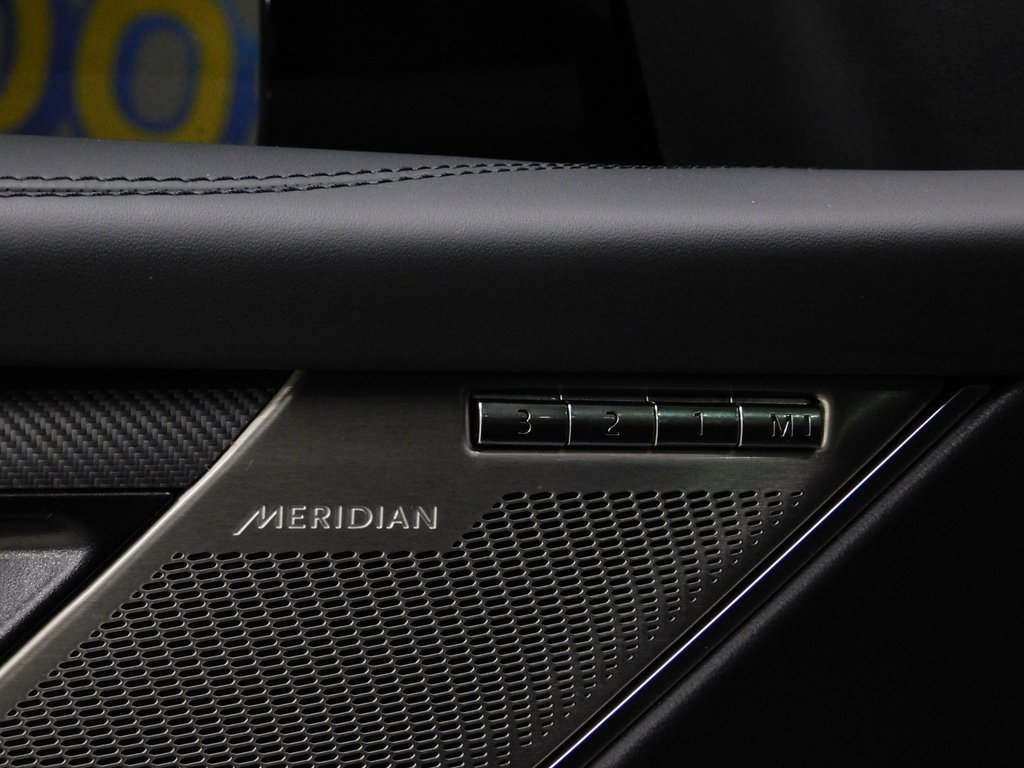 Jaguar F-Pace SVR 2024