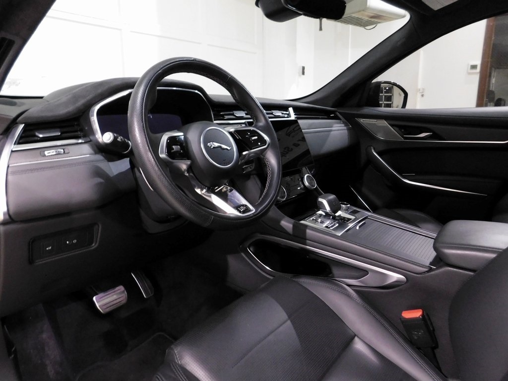 Jaguar F-Pace SVR 2024