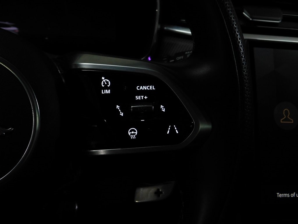 Jaguar F-Pace SVR 2024