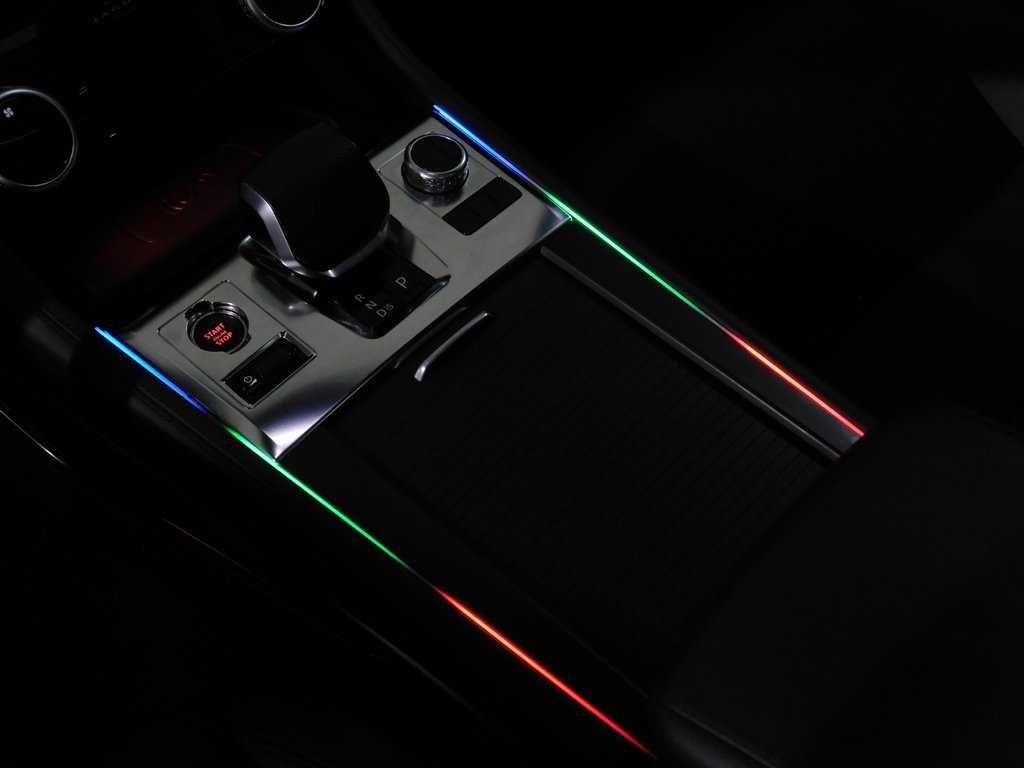 Jaguar F-Pace SVR 2024