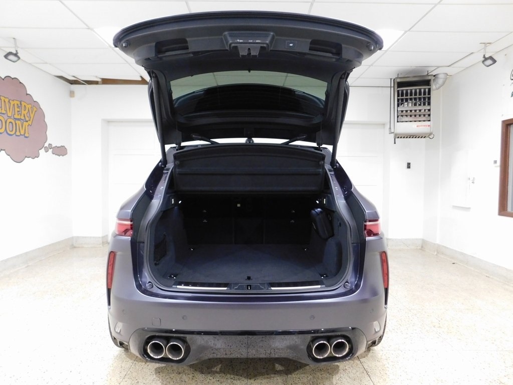 Jaguar F-Pace SVR 2024