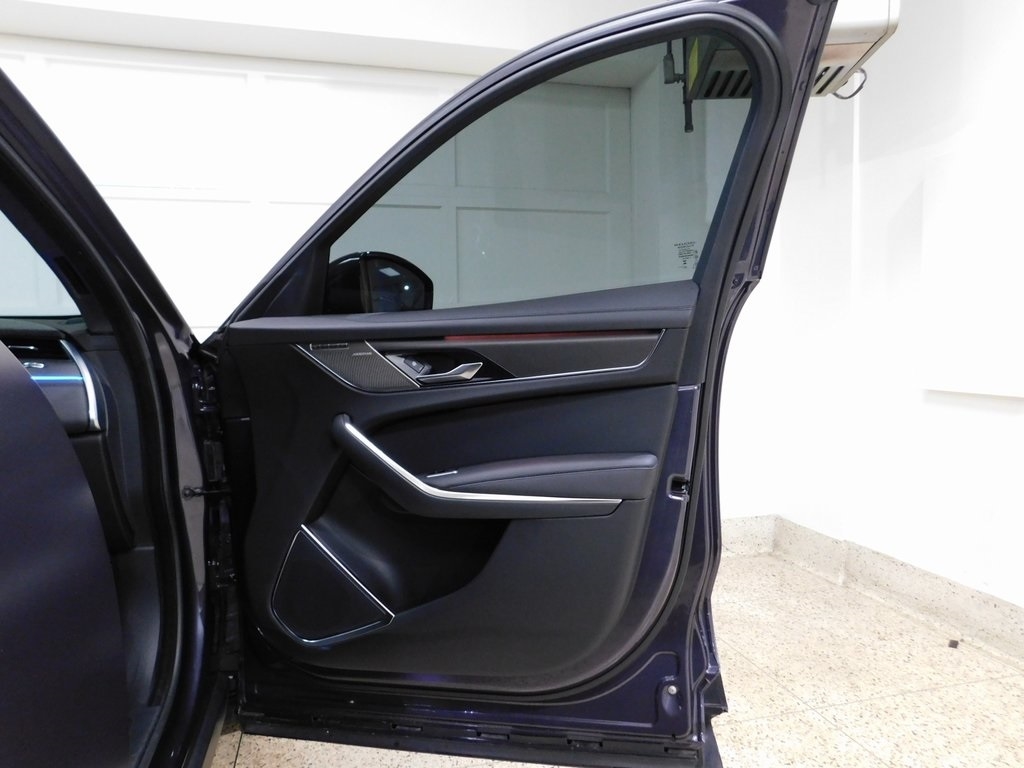 Jaguar F-Pace SVR 2024