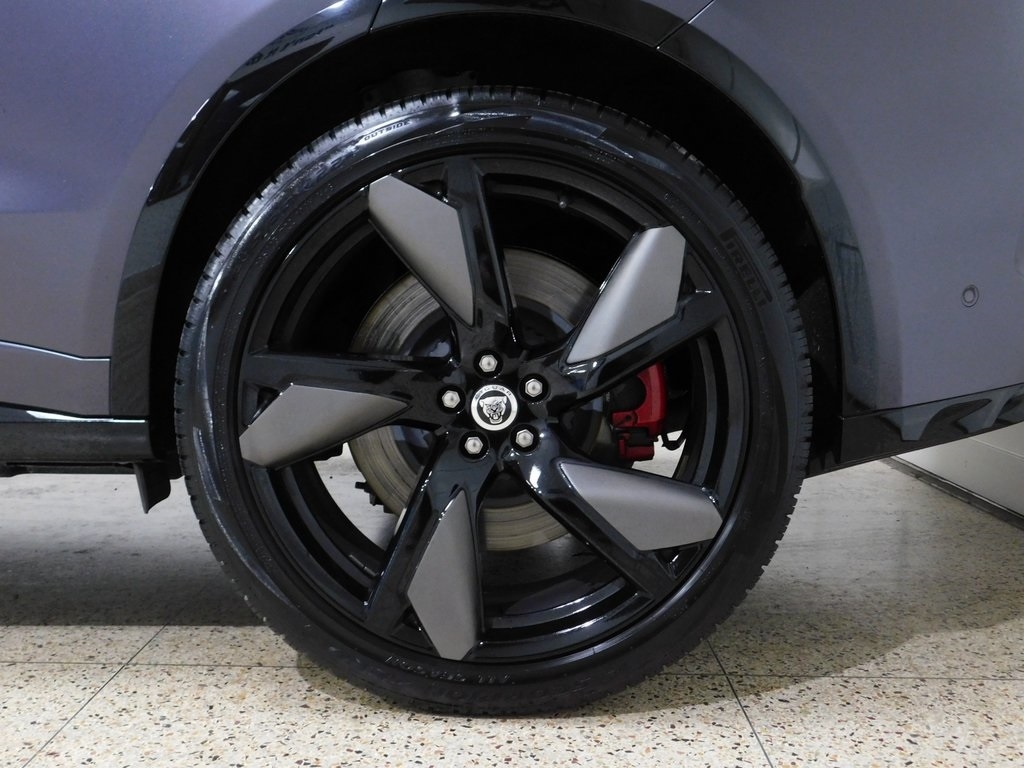 Jaguar F-Pace SVR 2024