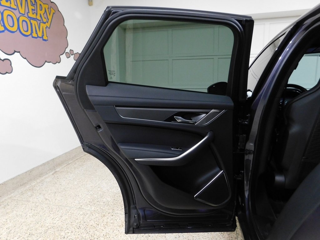 Jaguar F-Pace SVR 2024