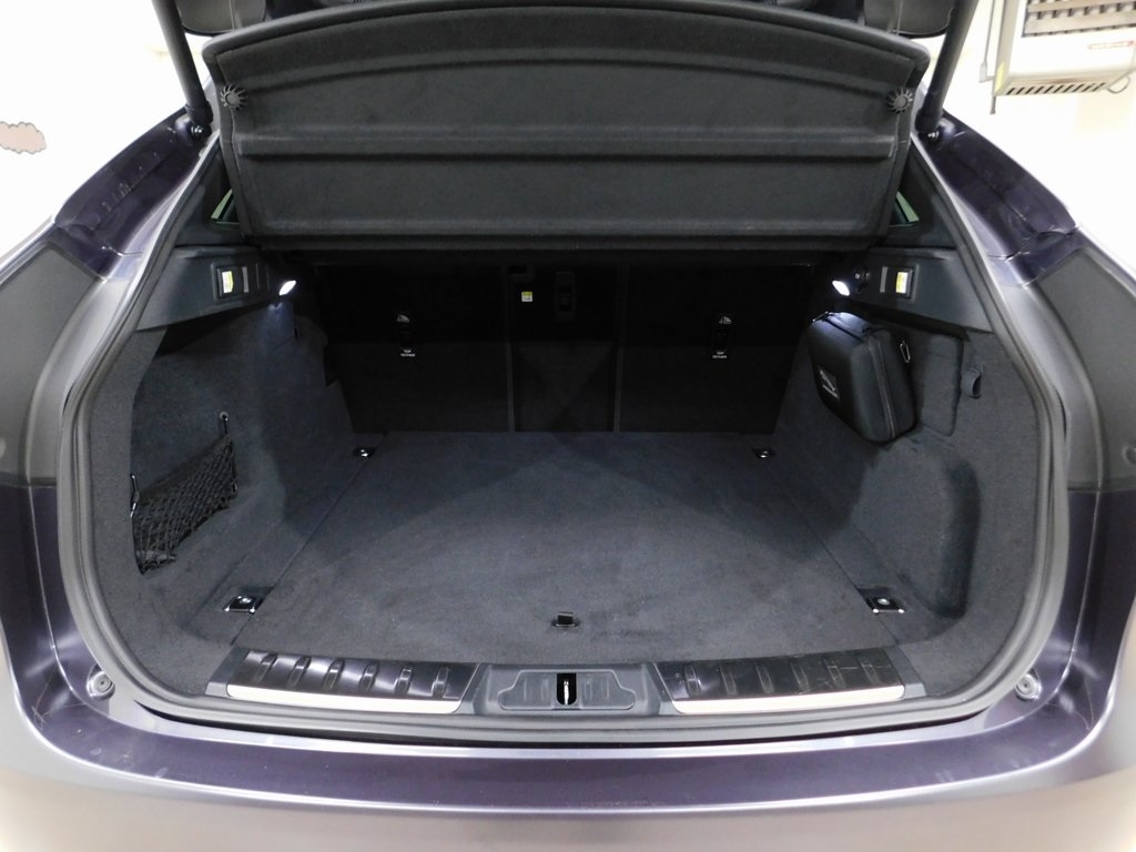 Jaguar F-Pace SVR 2024