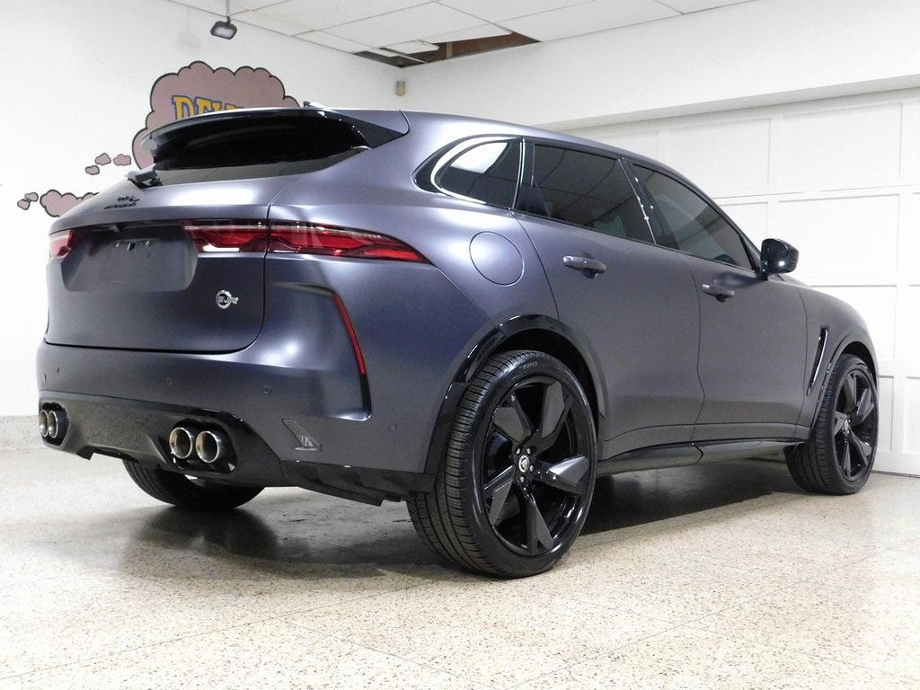 Jaguar F-Pace SVR 2024