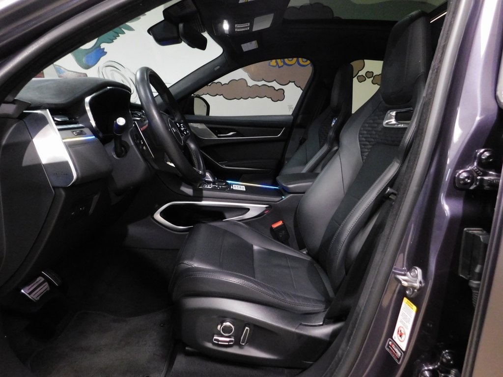 Jaguar F-Pace SVR 2024