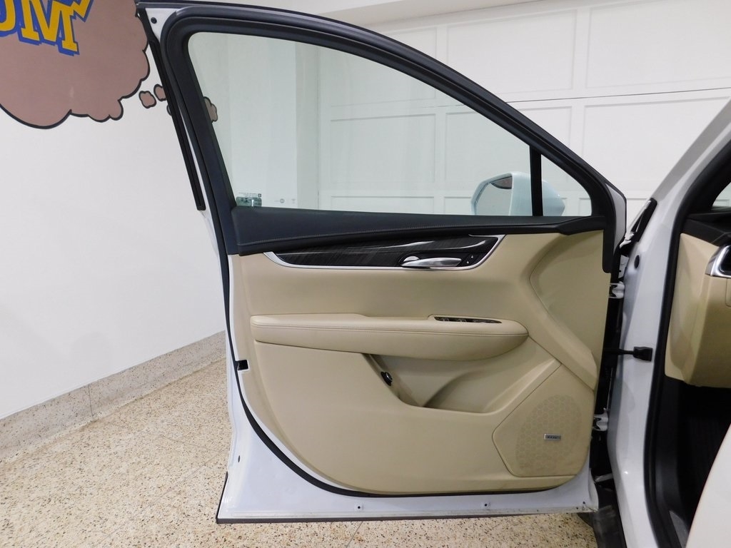 Cadillac XT5 Base AWD 2018