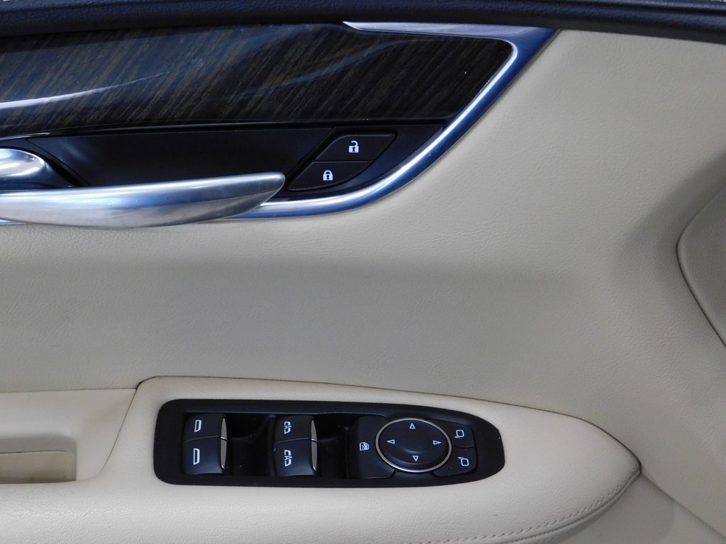 Cadillac XT5 Base AWD 2018