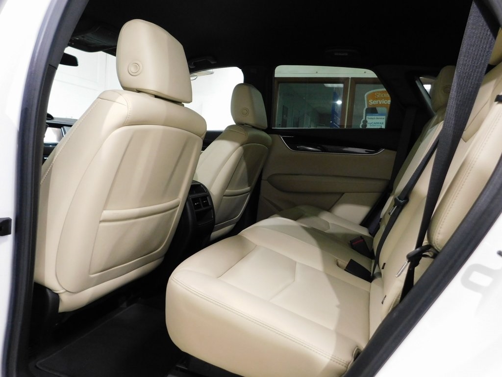 Cadillac XT5 Base AWD 2018