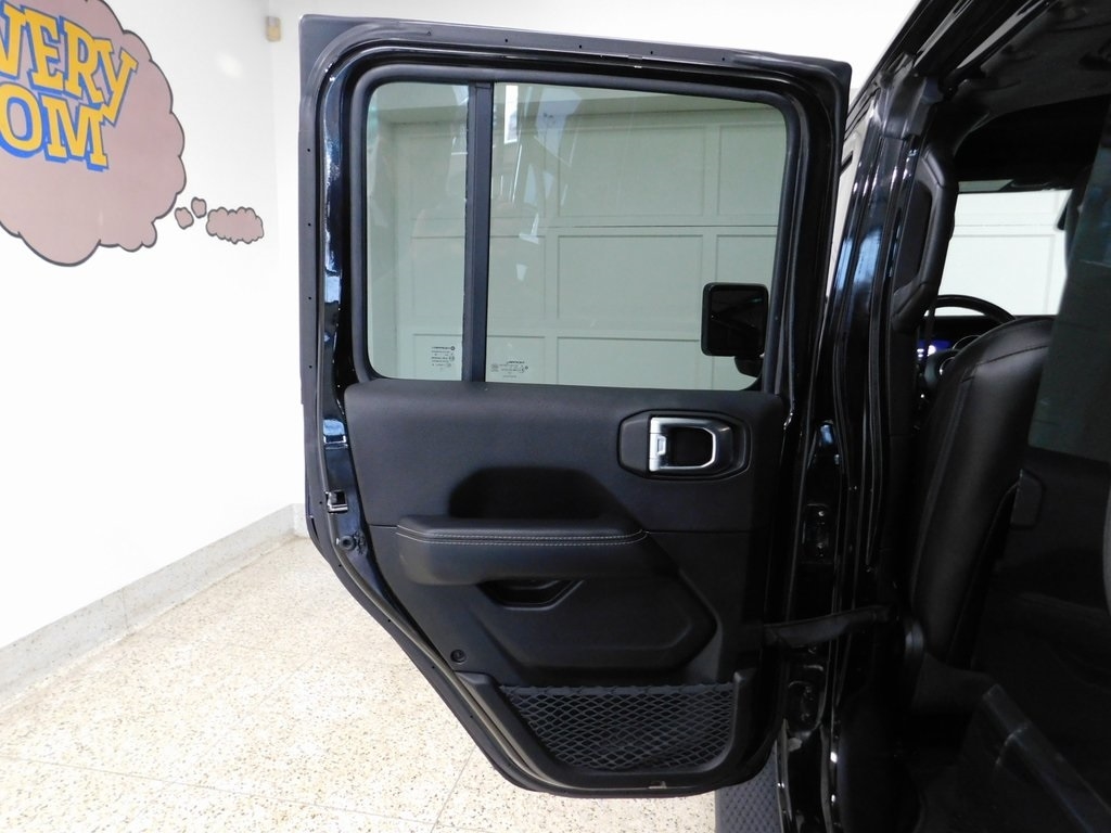 Jeep Wrangler Unlimited Sahara 2022