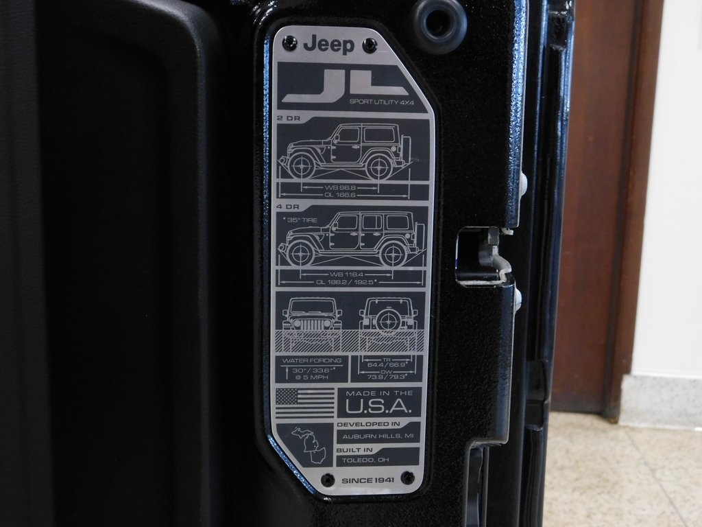 Jeep Wrangler Unlimited Sahara 2022