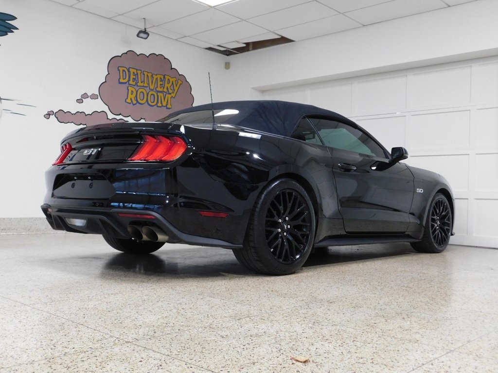 Ford Mustang GT convertible 2019