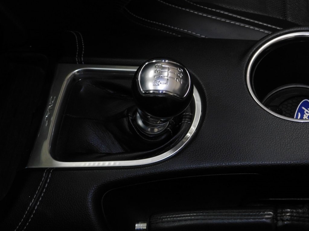 Ford Mustang GT convertible 2019