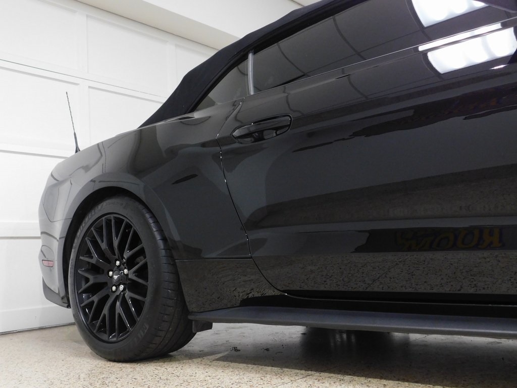 Ford Mustang GT convertible 2019