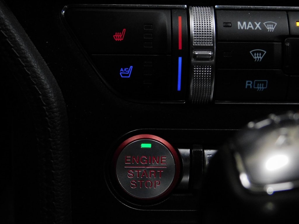 Ford Mustang GT convertible 2019