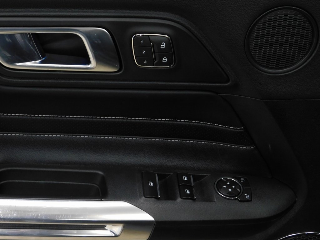 Ford Mustang GT convertible 2019