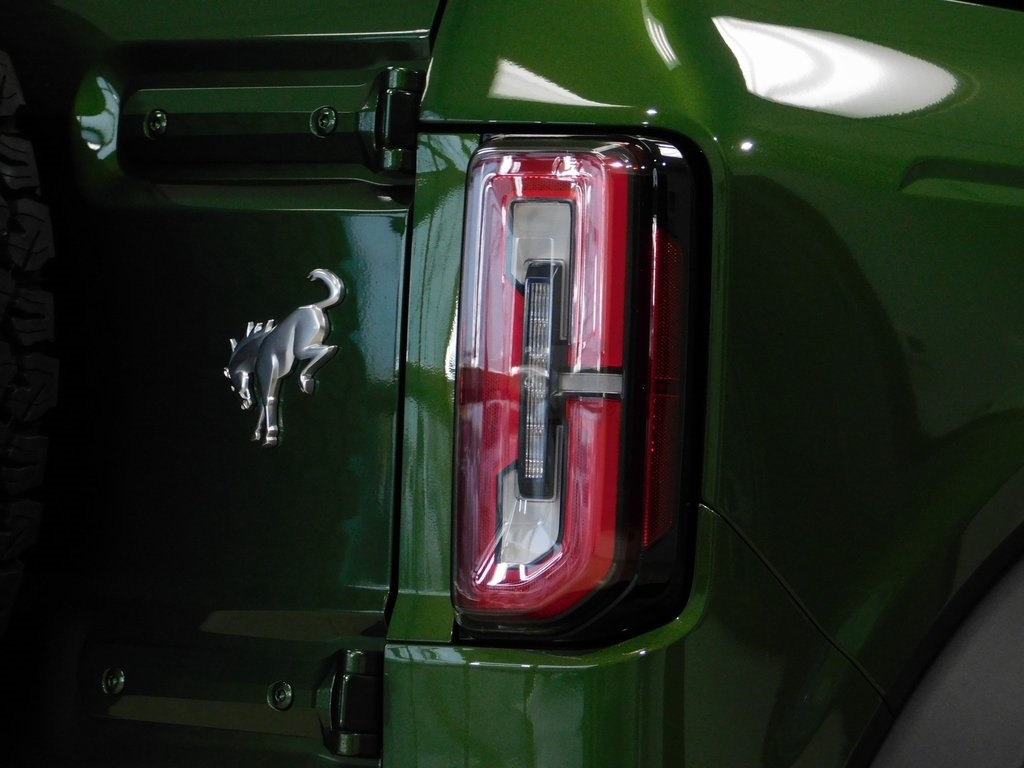 Ford Bronco Badlands 4-Door 2024