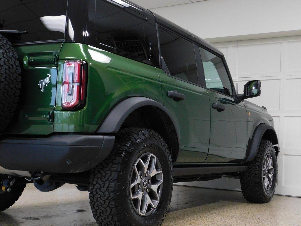 Ford Bronco Badlands 4-Door 2024