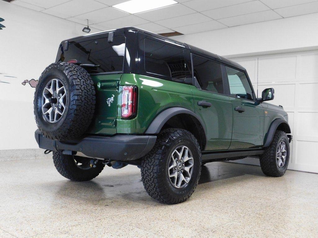 Ford Bronco Badlands 4-Door 2024
