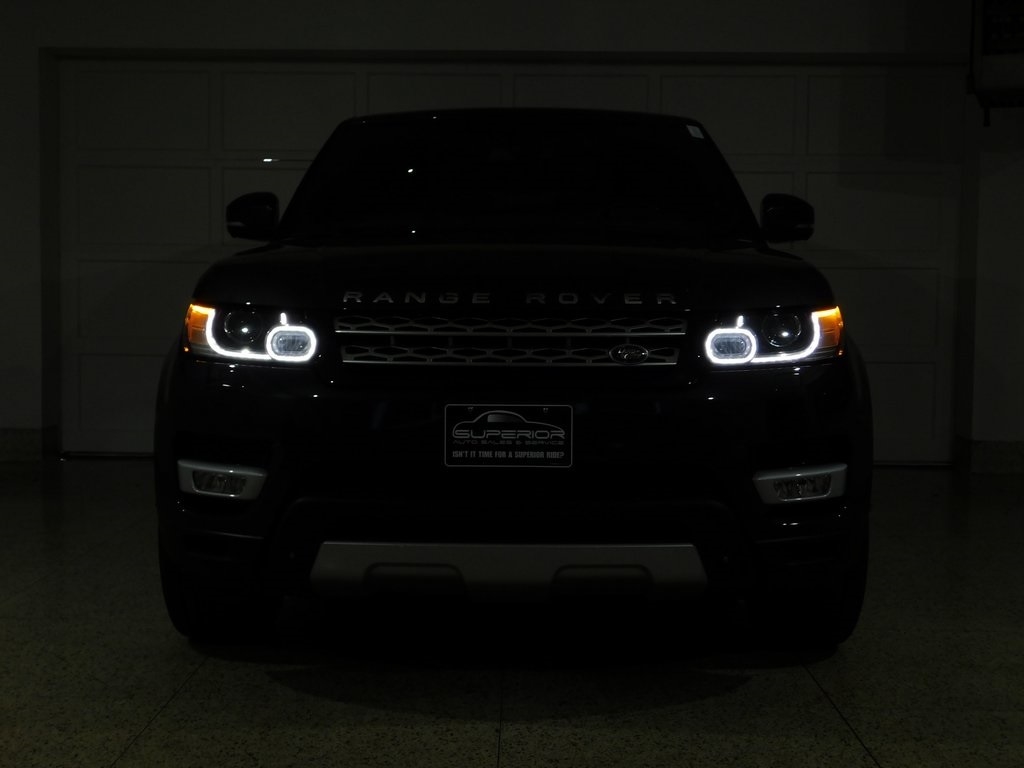 Land Rover Range Rover Sport 3.0L V6 Supercharged SE 2014