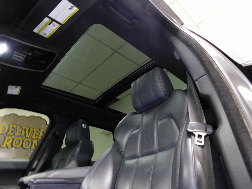 Land Rover Range Rover Sport 3.0L V6 Supercharged SE 2014