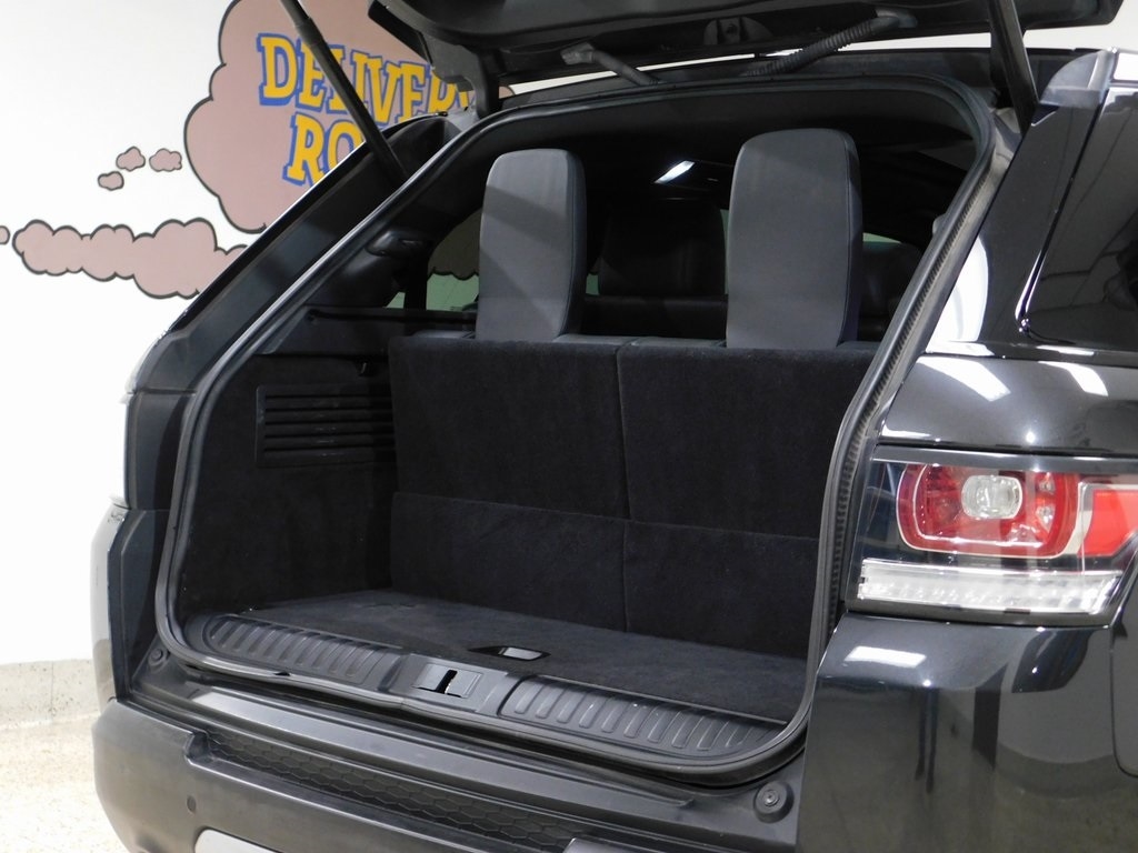 Land Rover Range Rover Sport 3.0L V6 Supercharged SE 2014