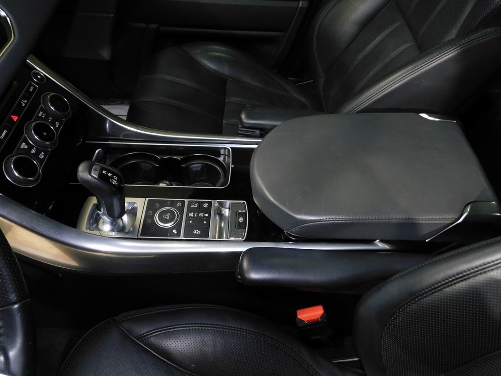 Land Rover Range Rover Sport 3.0L V6 Supercharged SE 2014