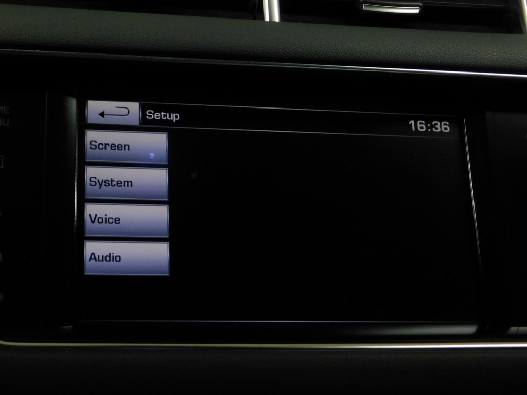 Land Rover Range Rover Sport 3.0L V6 Supercharged SE 2014