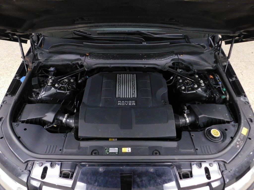 Land Rover Range Rover Sport 3.0L V6 Supercharged SE 2014