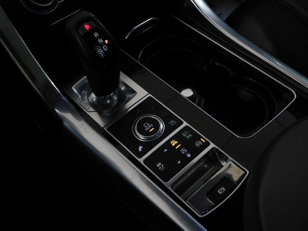 Land Rover Range Rover Sport 3.0L V6 Supercharged SE 2014