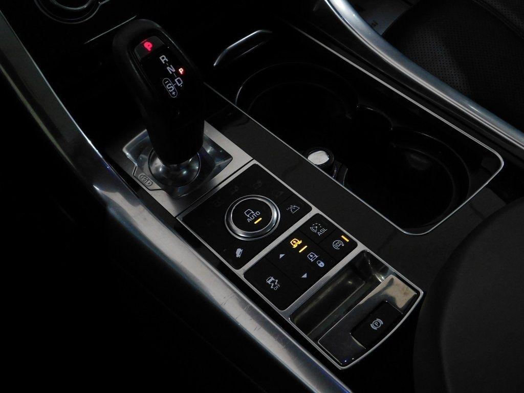 Land Rover Range Rover Sport 3.0L V6 Supercharged SE 2014