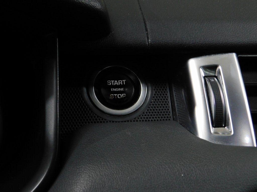 Land Rover Range Rover Sport 3.0L V6 Supercharged SE 2014