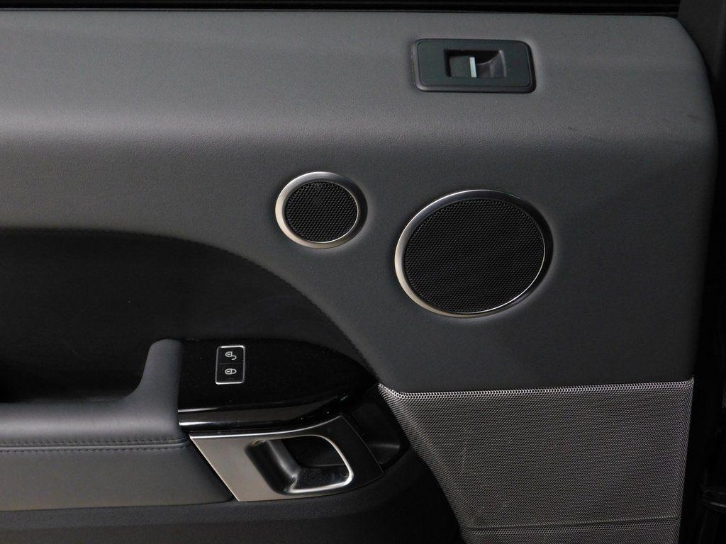 Land Rover Range Rover Sport 3.0L V6 Supercharged SE 2014