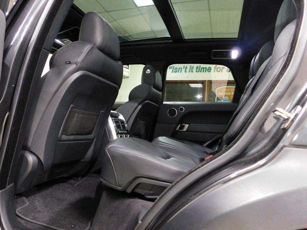Land Rover Range Rover Sport 3.0L V6 Supercharged SE 2014