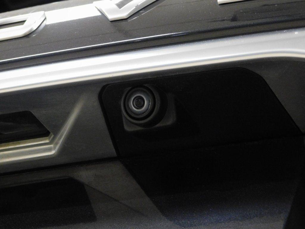 Land Rover Range Rover Sport 3.0L V6 Supercharged SE 2014