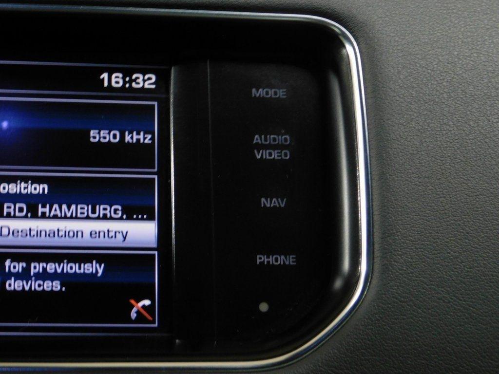 Land Rover Range Rover Sport 3.0L V6 Supercharged SE 2014