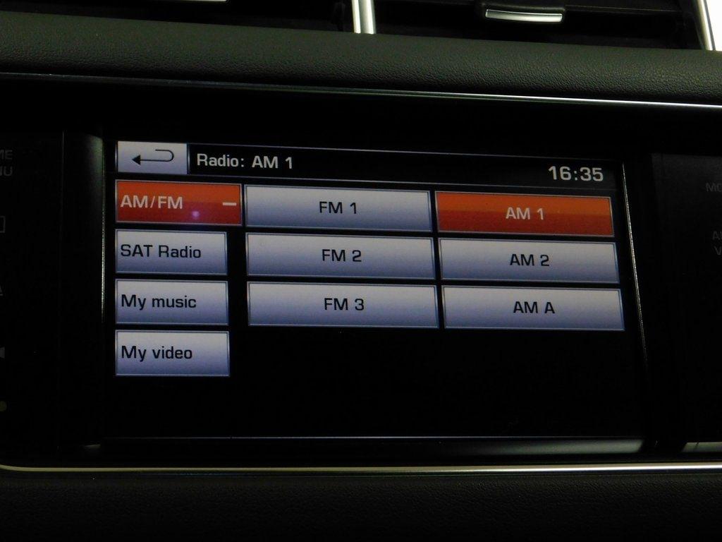 Land Rover Range Rover Sport 3.0L V6 Supercharged SE 2014