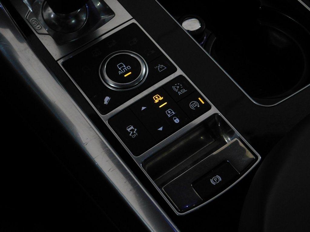 Land Rover Range Rover Sport 3.0L V6 Supercharged SE 2014