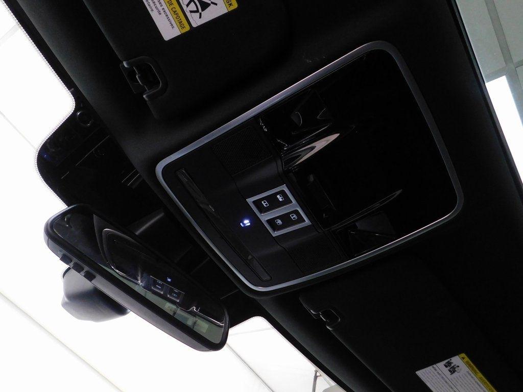 Land Rover Range Rover Sport 3.0L V6 Supercharged SE 2014