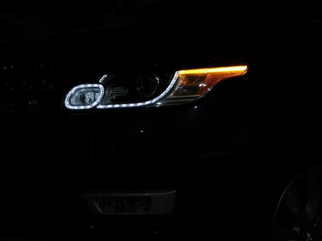 Land Rover Range Rover Sport 3.0L V6 Supercharged SE 2014