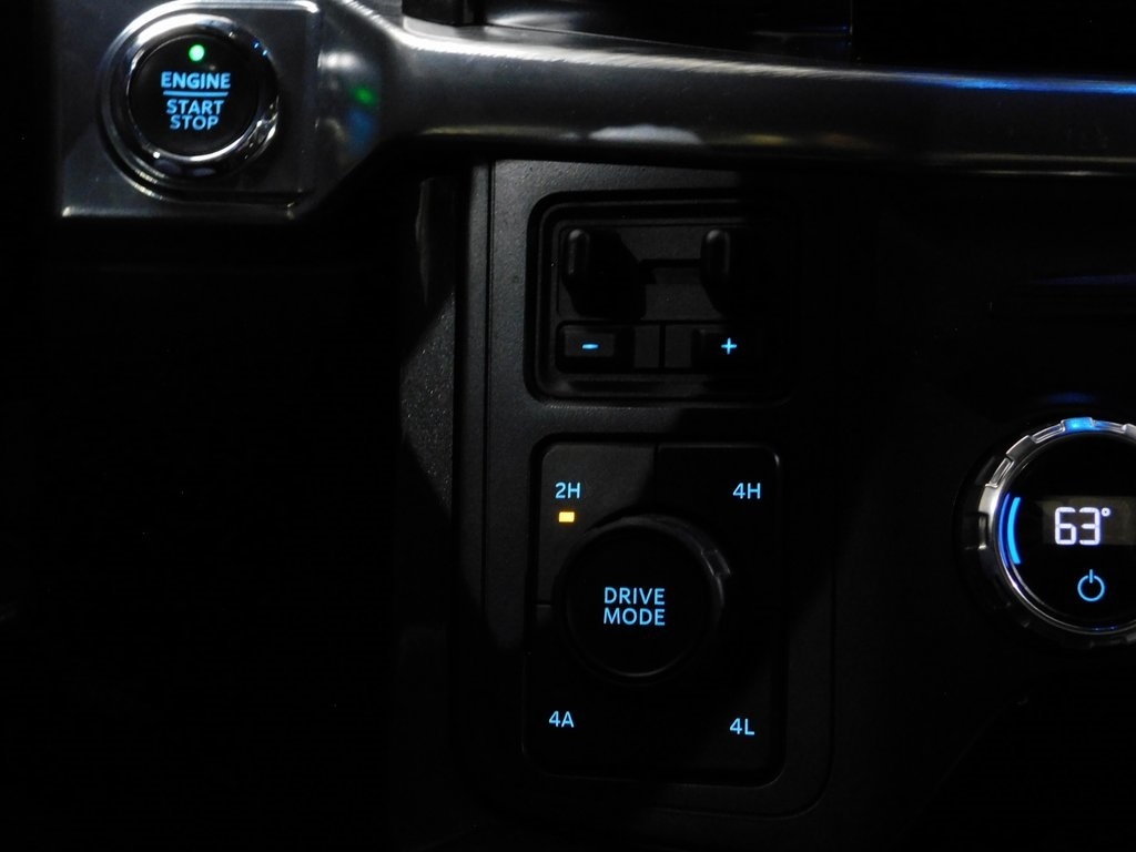 Ford F-150 Lariat SuperCrew 5.5-ft. Bed 4WD 2021