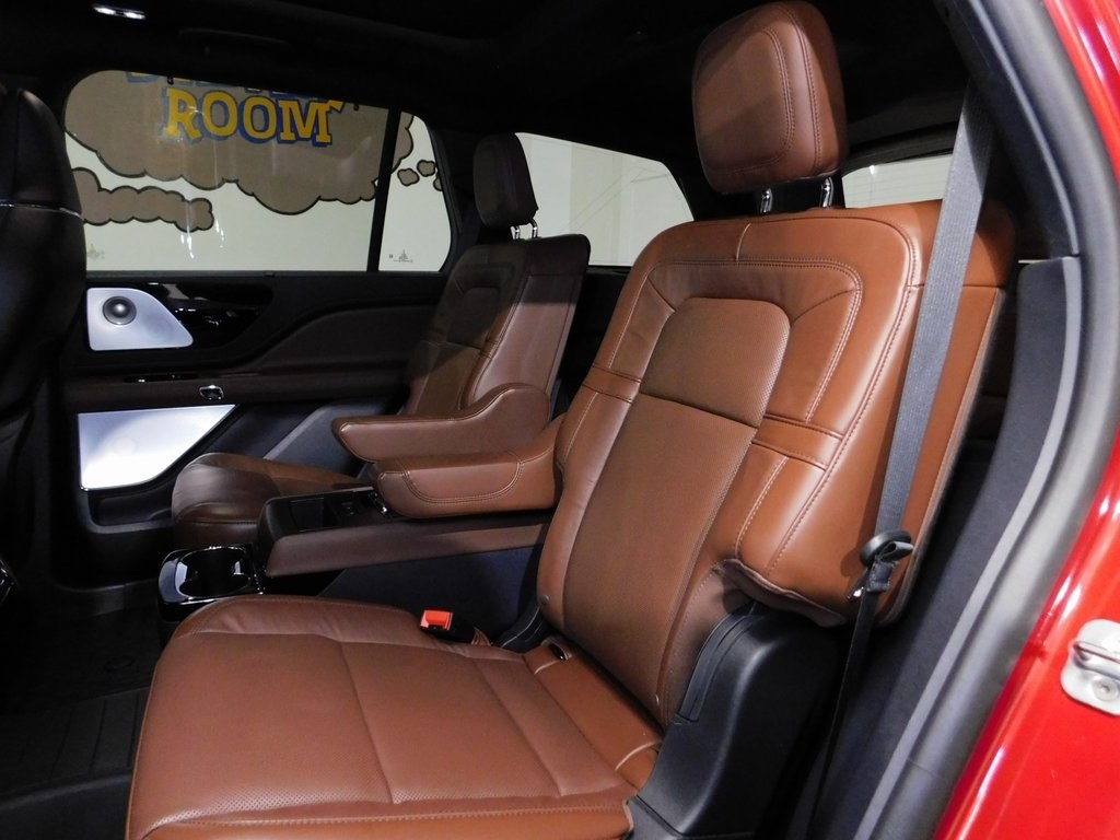 Lincoln Aviator Reserve AWD 2025