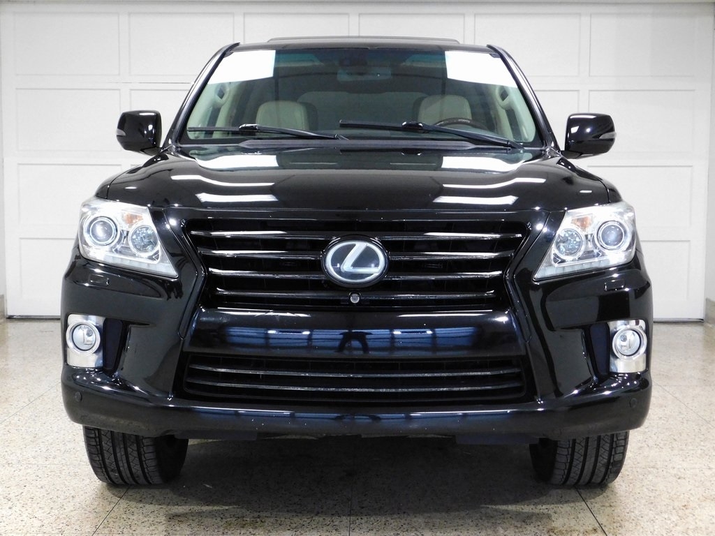 Lexus LX 570 Sport Utility 2013
