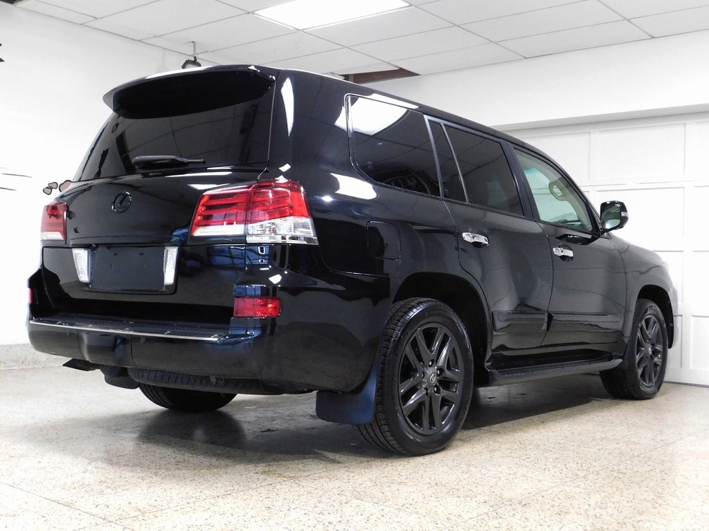 Lexus LX 570 Sport Utility 2013